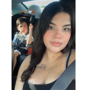 Meet your Posher, Ana